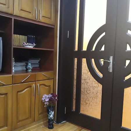 דירות באטומי Madona'S House מראה חיצוני תמונה