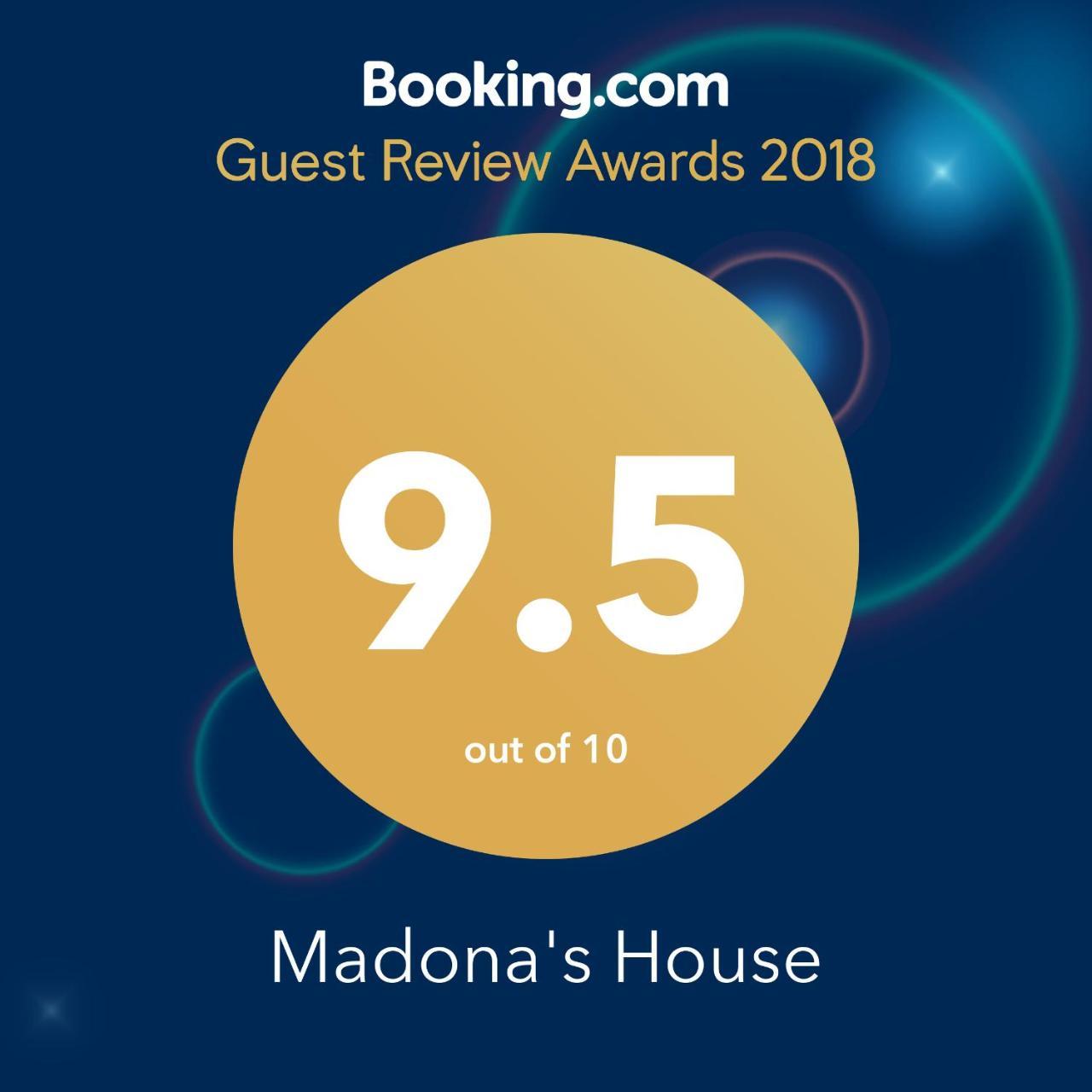 דירות באטומי Madona'S House מראה חיצוני תמונה